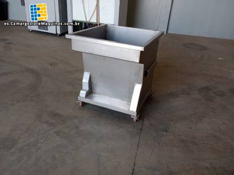 Ascensor con carro de acero inoxidable