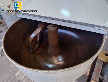Amasadora tipo gancho 100 litros