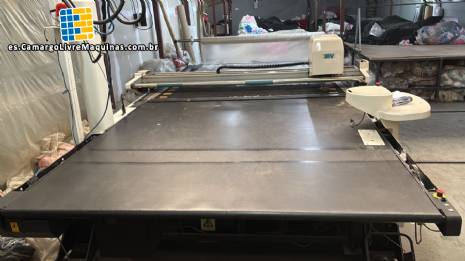 M�quina cortadora de tejidos con cuchillas Ciencia y tecnolog�a