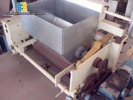 Mesas de extrusin y laminadores para pastas dulces