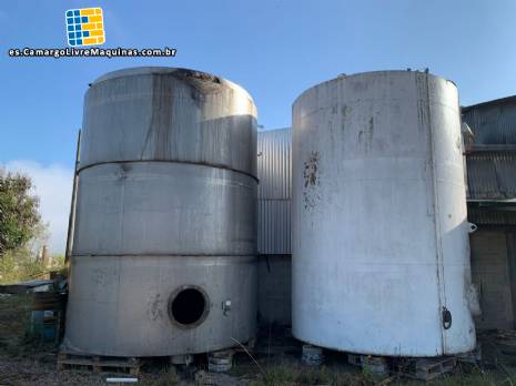 Depsito cilndrico de acero inoxidable 30.000 L