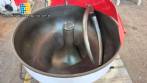 Amasadora con gancho, 100 litros, fabricada en acero al carbono.