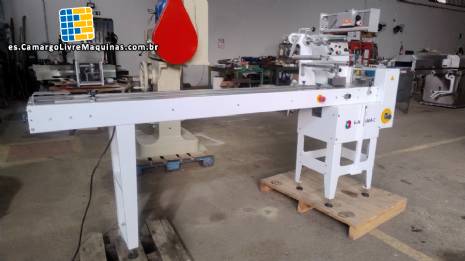 M�quina envasadora flow pack Kawamac PK-60