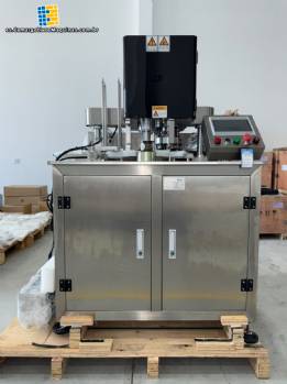 M�quina autom�tica de sellado y taponado de latas Hualian Machinery