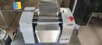 Refinador de tres rodillos para cilindros de sobremesa para laboratorios Exakt